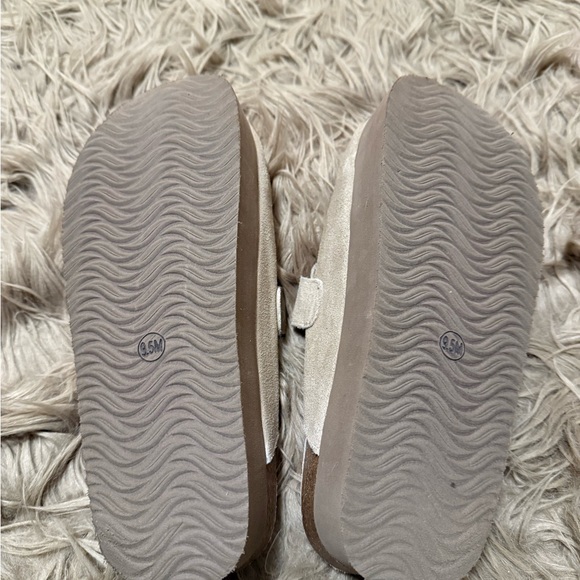 Women’s - Picture 4 of 4